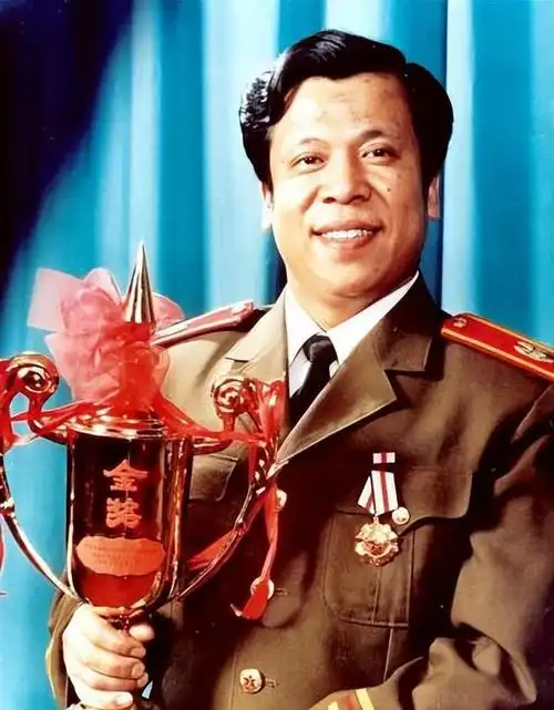 演员句号:二婚娶小11岁丫蛋,大舅哥去世后托起岳父母的幸福晚年|离婚