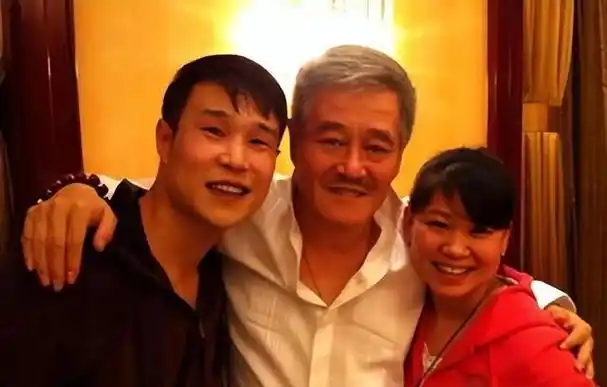 小沈阳为爱妻庆生!40岁沈春阳暴瘦,气质颜值大变,夫妻称呼曝光