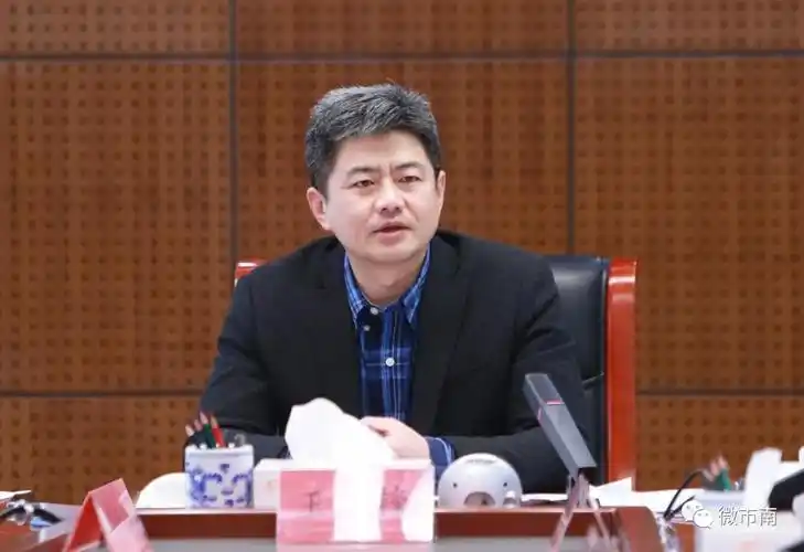 关系群众切身利益的重大民生工程,民心工程,全区各级各部门要提高站位