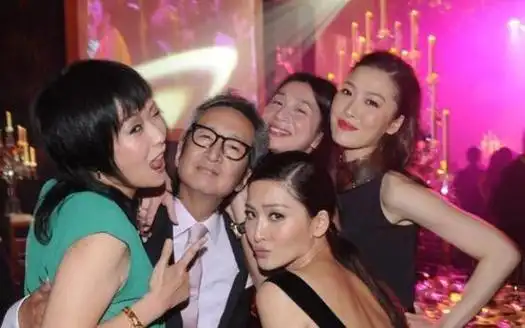 结婚34年无子目睹丈夫梅开四度却不吭声叶童的精明你不懂