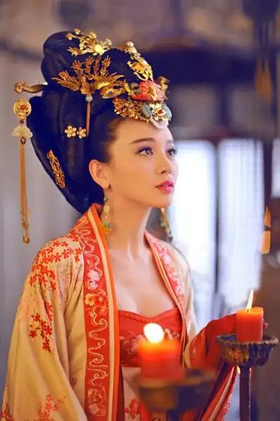 武媚娘传奇施诗王皇后剧照(组图)