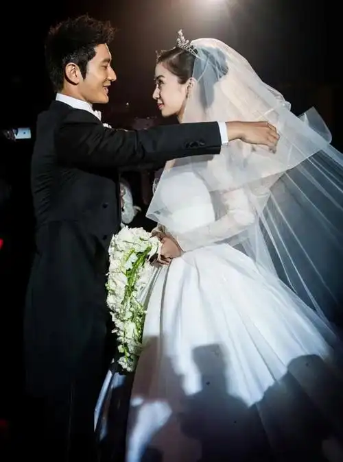 如何看杨颖与黄晓明离婚感情破裂? - 知乎