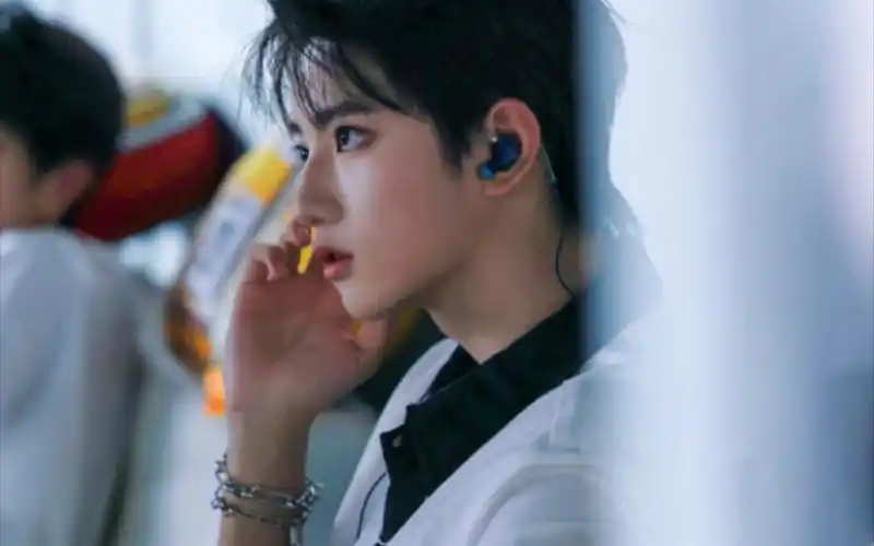 生于火焰-穆祉丞