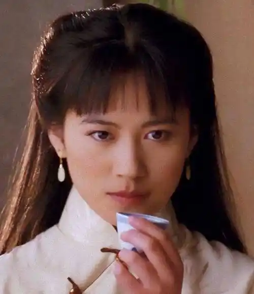 "惊鸿仙子"俞飞鸿:51岁风韵犹存,不缺追求者,就是不结婚_生活_崔新琴