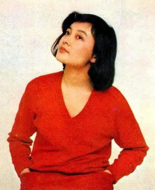 娜仁花:我这辈子最正确的决定,就是42岁高龄为小丈夫生儿子