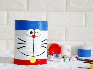 奶粉罐(铁罐最好) 2.丙烯颜料 3.水粉笔 4.调色盘 绘画步骤