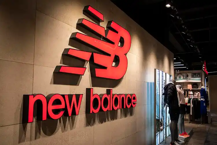 百名消费者集体起诉newbalance美国制造疑似造假