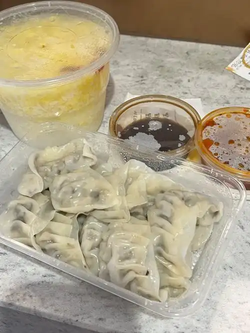 天天领红包#0元玩转这座城第一次吃宝贝蒸饺是朋友给点的外卖,第已圹