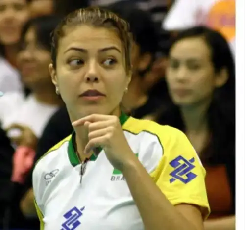 离奥运赛场渐行渐远的那些排球女将们_腾讯新闻