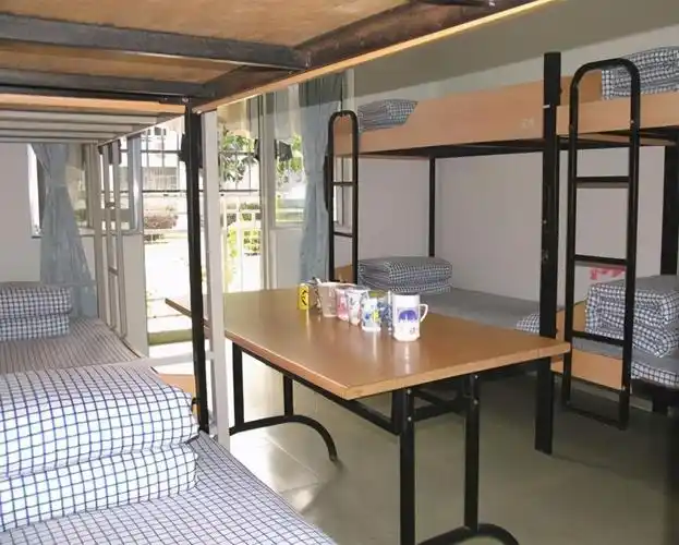 同样是大学宿舍,清北与哈佛耶鲁不在一个级别,网友:我去清华吧_腾讯