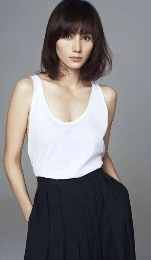 原创当年轻时的照片曝光后不敢相信袁泉刚出道时到底有多美