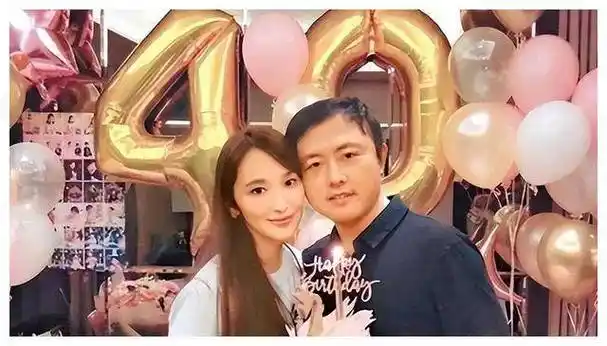 出身相同,洗米华判刑,纪晓波负债消失,吴佩慈逃生之机.