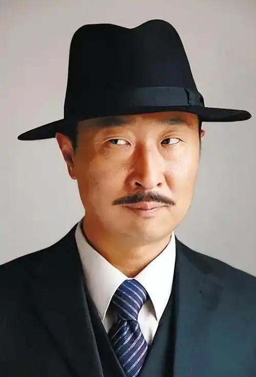 林永健选择赴崂山自来水厂工作,试图暂时放下他内心深处对于演员的