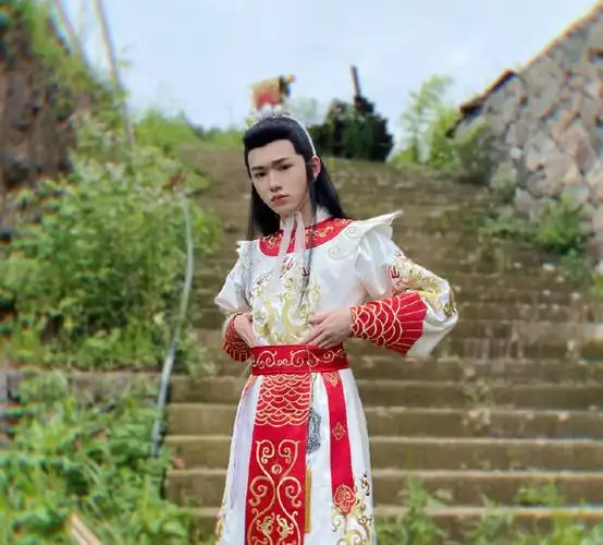 宋亚轩跳完舞害羞了##宋亚轩古装跳舞