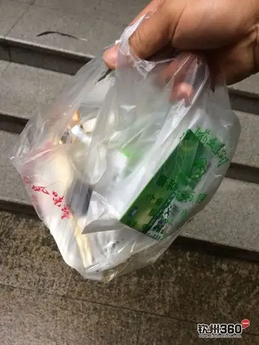 每次去一心堂药店买药都有种被强奸的感觉.