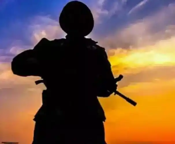 军人的地位为什么大不如前