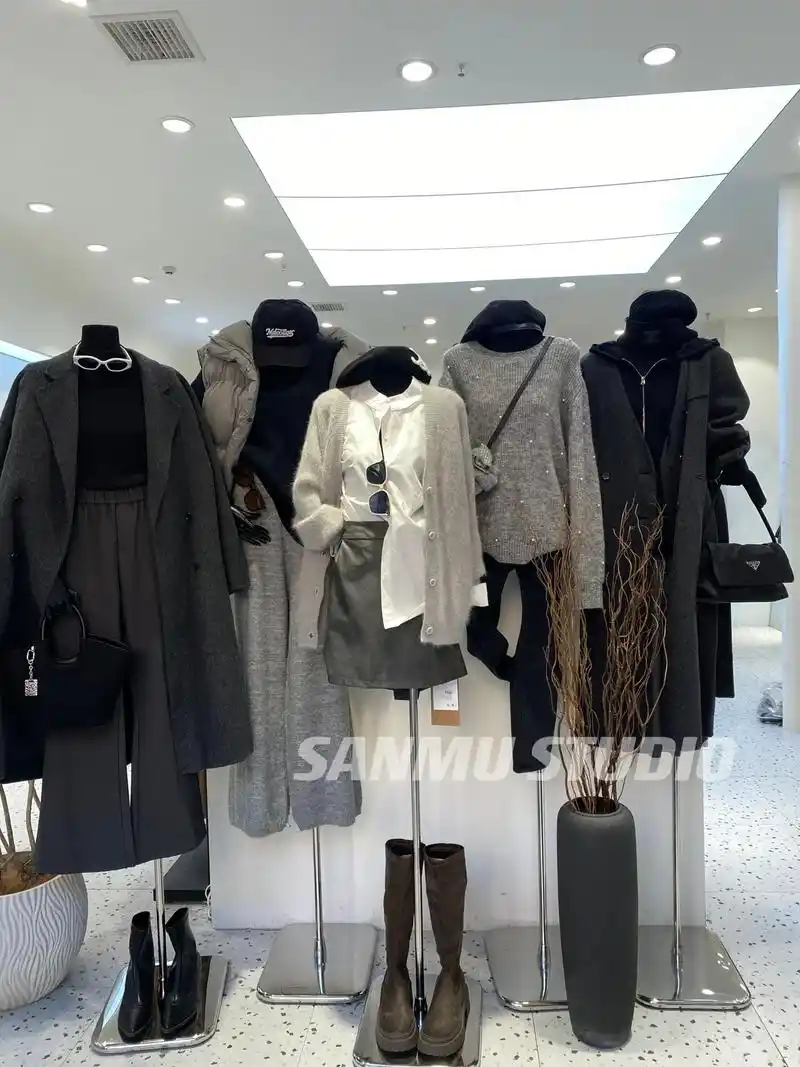 供应链广场大部分放假 珍惜现货 珍惜新款#菏泽三木大码女装 - 抖音