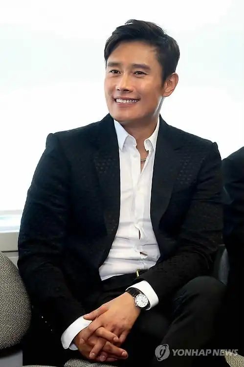 一事,李炳宪所属经纪公司bh娱乐4日表示,李炳宪是此次事件的受害人,但