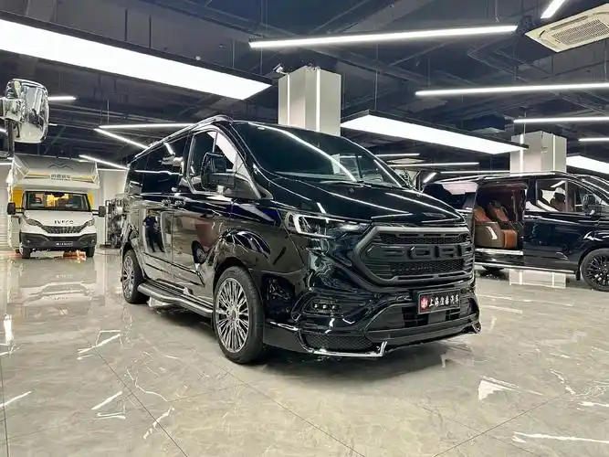 福特黑武士巅峰版.新款福特黑武士,高配巅峰版,空气悬挂 19 - 抖音