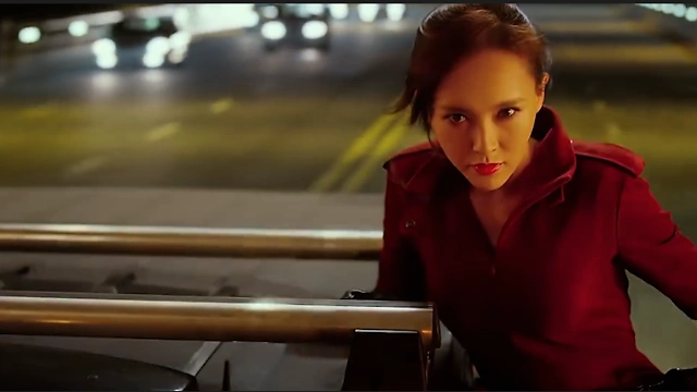 赏金猎人唐嫣饰演的女杀手也太帅了吧这么难的动作都没问题