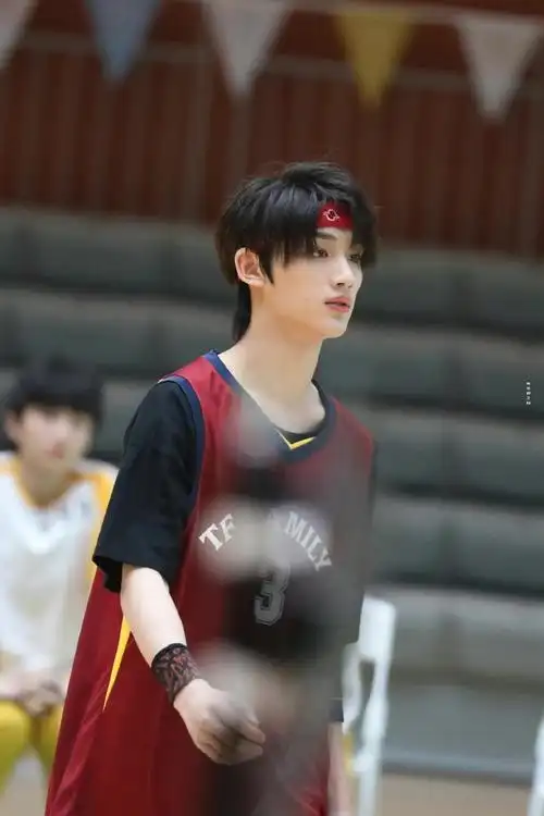 丁程鑫夏季运动会生图