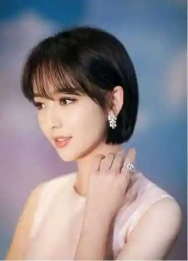 短发型图片35岁(30岁女人洋气短发造型)