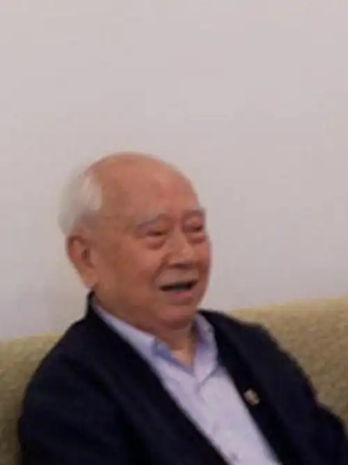 1986年,经过上海市高级人民法院判决,胡晓阳因"流氓罪"等罪名被判处