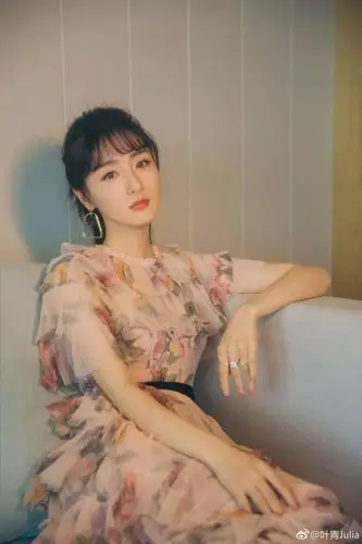 一姐和未婚夫闹掰了?贾乃亮签不到新人?徐冬冬人缘好?叶青被封杀?姨太