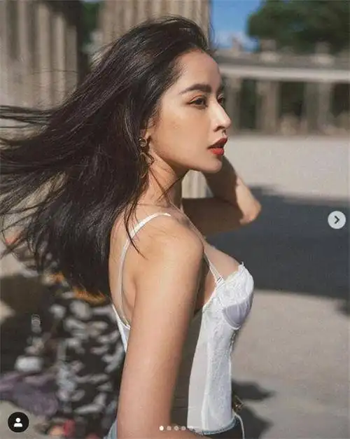 越南第一美女chi pu甜美长相飘仙气 800万粉丝被电晕