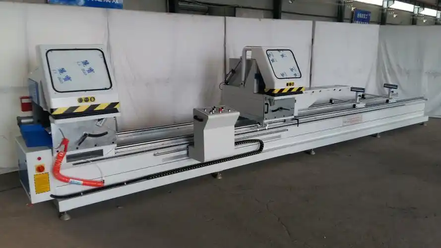 铝型材切割设备双头锯价格_铝合金门窗制作工具-济南越辰机械设备有限