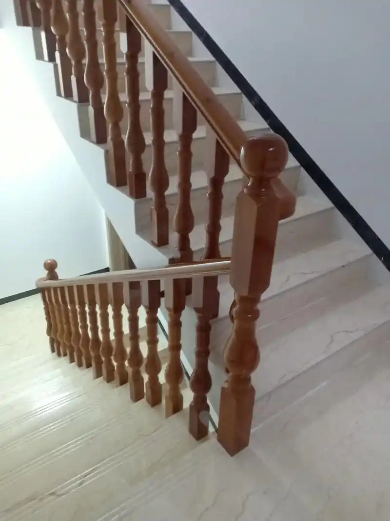 实景拍摄 #实木楼梯扶手 #纯手工打造 #价格实惠 #漂不 - 抖音