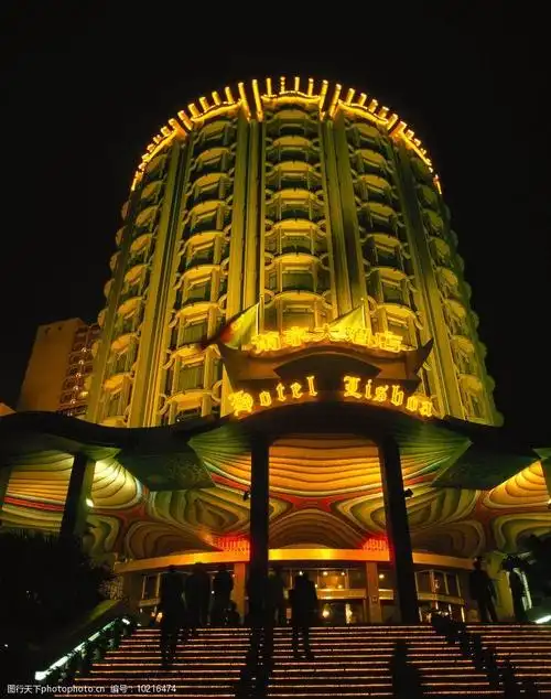 酒店夜景图片