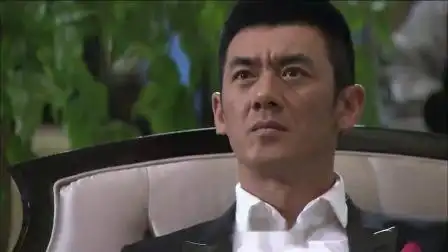 特种兵之火凤凰:林国良向歹徒大方承认自己身份,只为救治人质