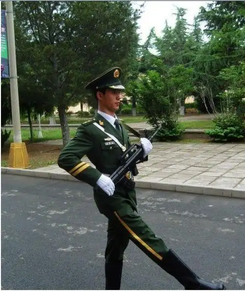 我小老乡的军装马靴白手套武装带(13张春秋装)--送给喜欢军装马靴白