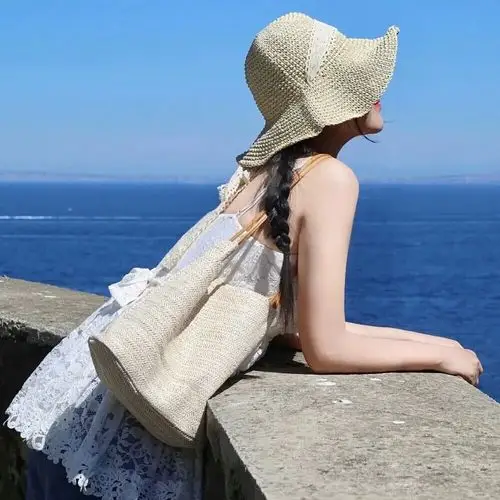 头像女生按照你喜欢的方式生活别怕不合群