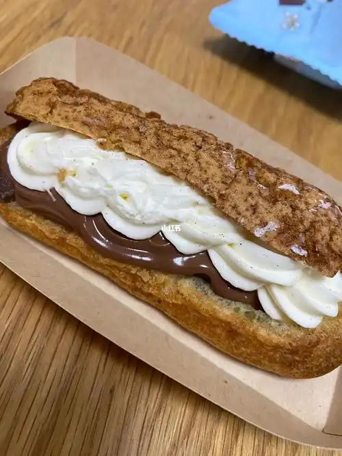 711新品巧克力香草泡芙