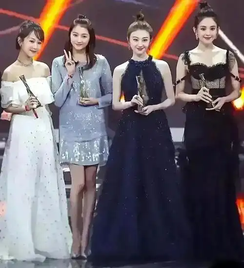 杨紫|景甜|关晓彤|古力娜扎_网易订阅