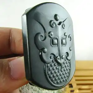 招财辟邪和田玉腰佩仿古三星堆饕餮纹兽面腰扣青玉男士腰带扣鉴定