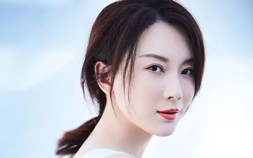 陈数清新优雅白裙写真图片桌面壁纸