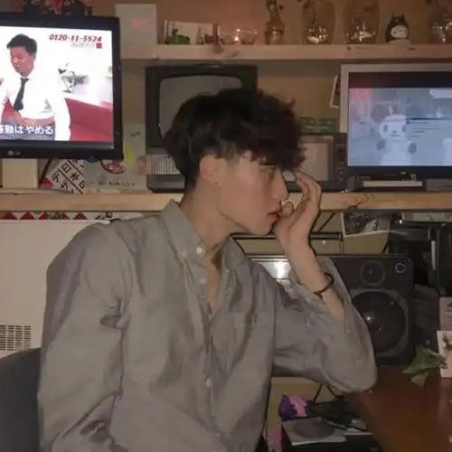 帅哥真人真实生活头像,男生头像图片-回车桌面