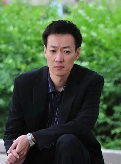 事实证明逐渐消失的辛柏青已走上男演员的另一条大道