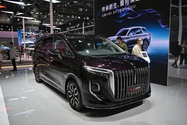 东方豪华旗舰mpv红旗hq9 大家好,今天我们再深入聊一聊汽车界的一匹