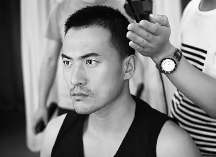 有种"整容"叫赫子铭离婚,前后差别太大,今37岁帅成超级男模