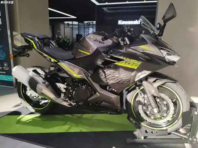 2021款 ninja400 星辰灰 3月提车订单