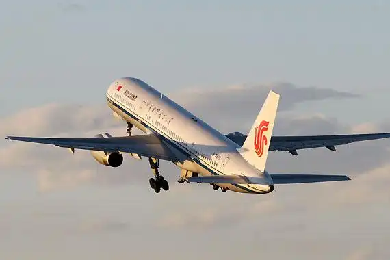 国航机型临时更改致20余乘客已无座位未登机