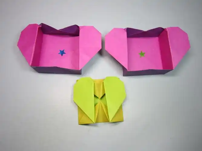 一张纸折一个创意的心形礼盒,可以合拢的爱心盒子折纸