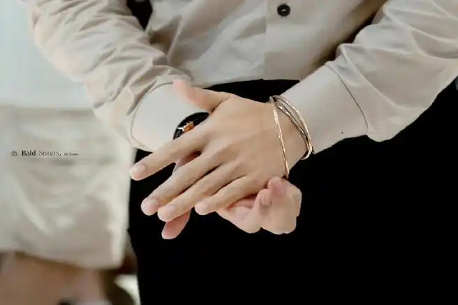 谁懂李现的手啊?抱着太苏了00#去哪啊 去亲你