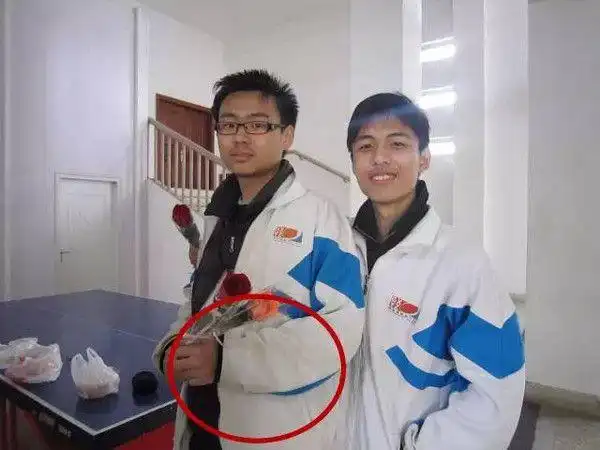 西安娃的集体回忆:那些年丑哭我们的校服