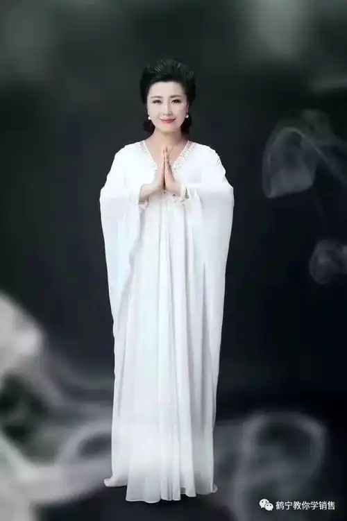 我双手合十问佛泪流满面深度好文