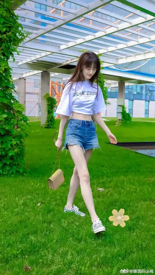 袁冰妍大长腿集中楼